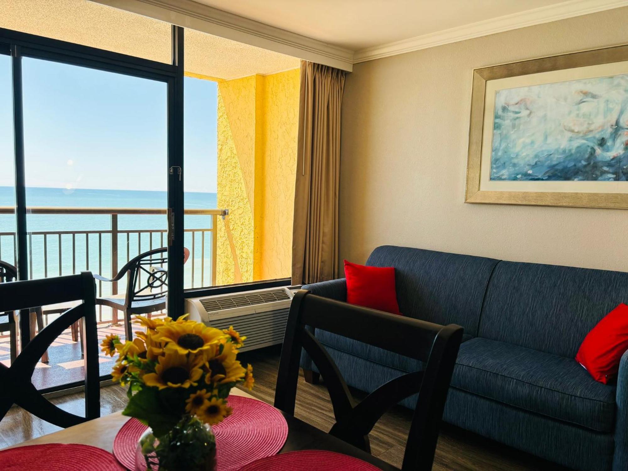 Azure Bliss Oceanfront Condo Sleeps 6 默特尔比奇 外观 照片