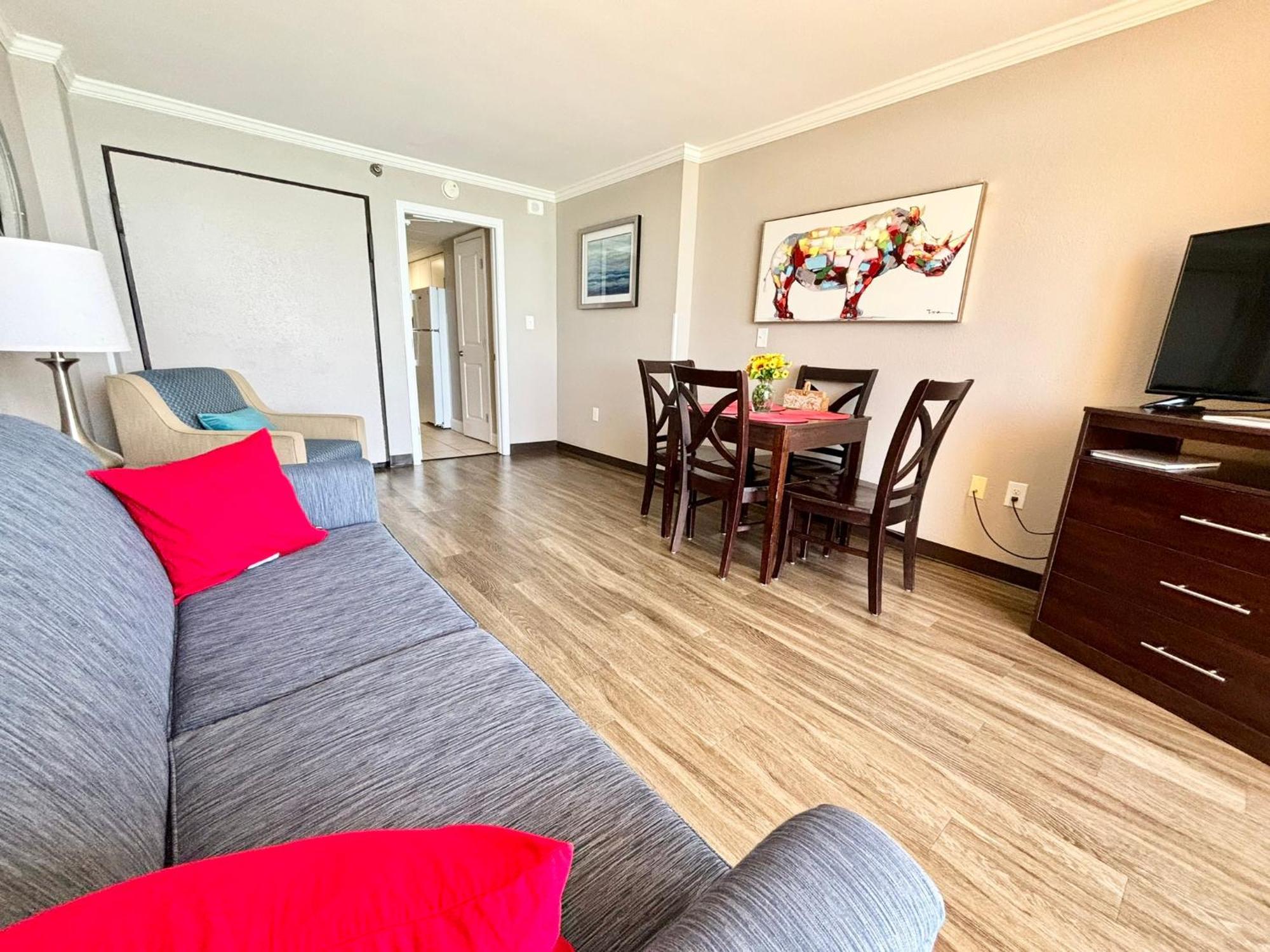 Azure Bliss Oceanfront Condo Sleeps 6 默特尔比奇 外观 照片