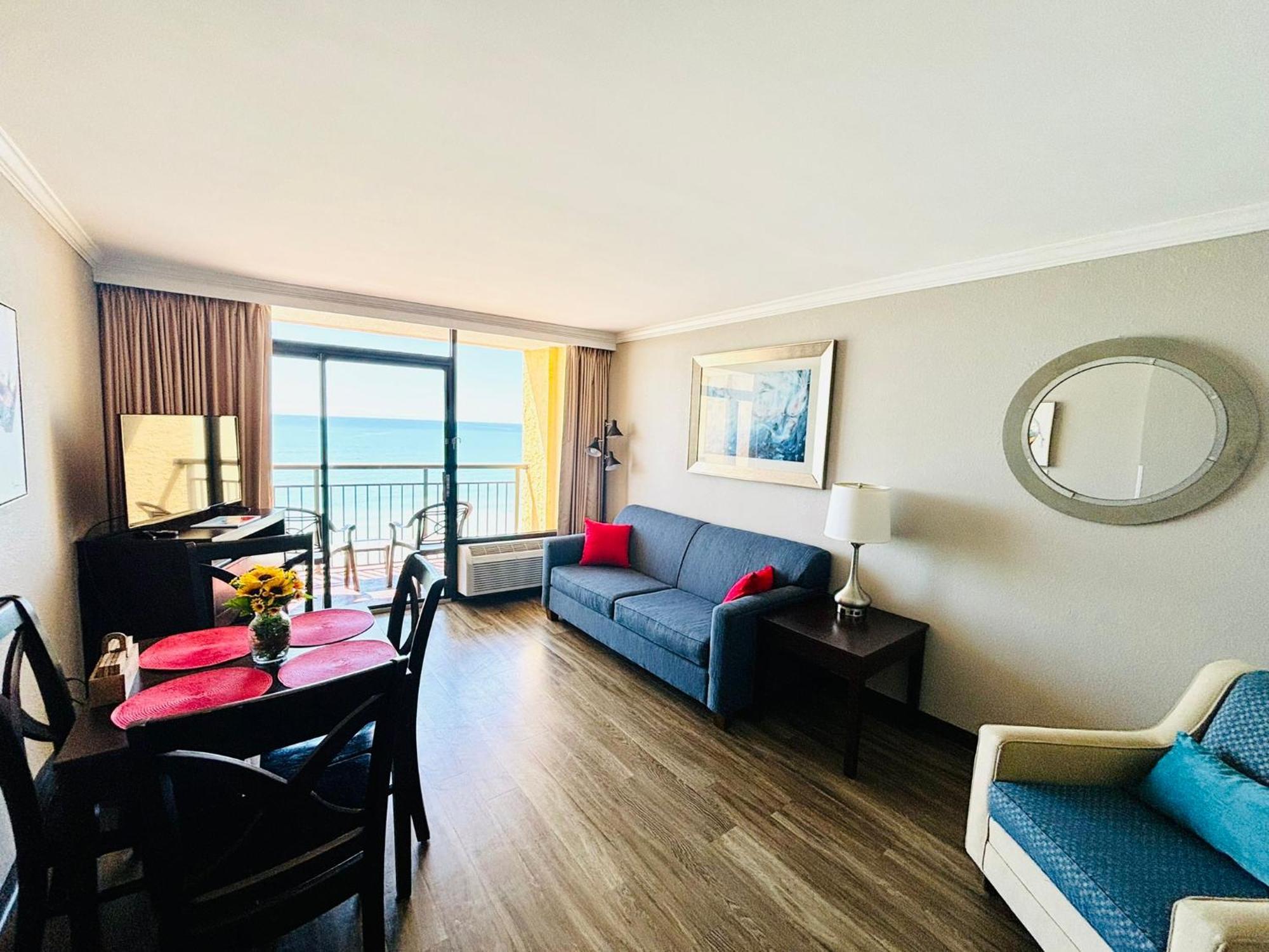 Azure Bliss Oceanfront Condo Sleeps 6 默特尔比奇 外观 照片