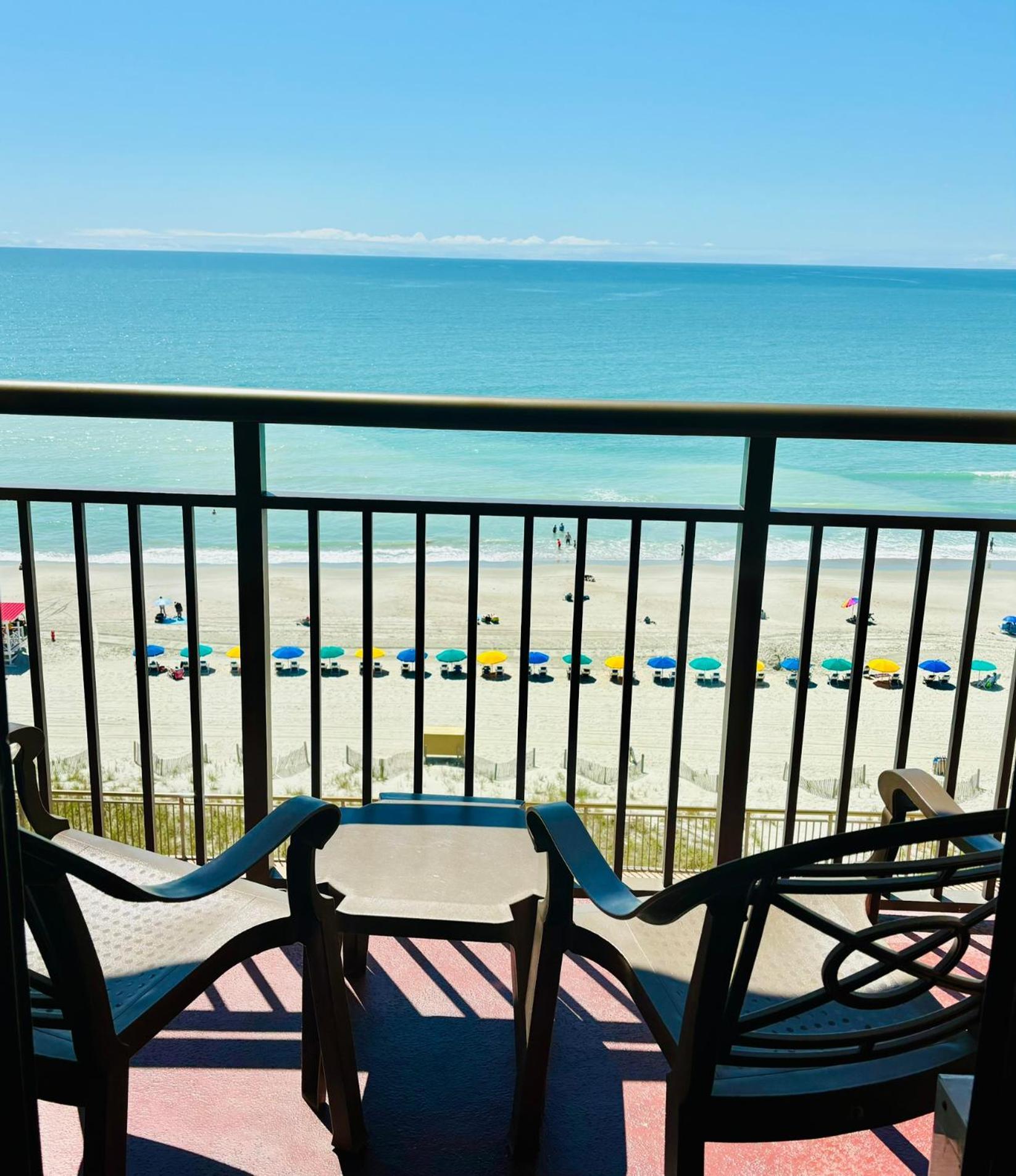 Azure Bliss Oceanfront Condo Sleeps 6 默特尔比奇 外观 照片